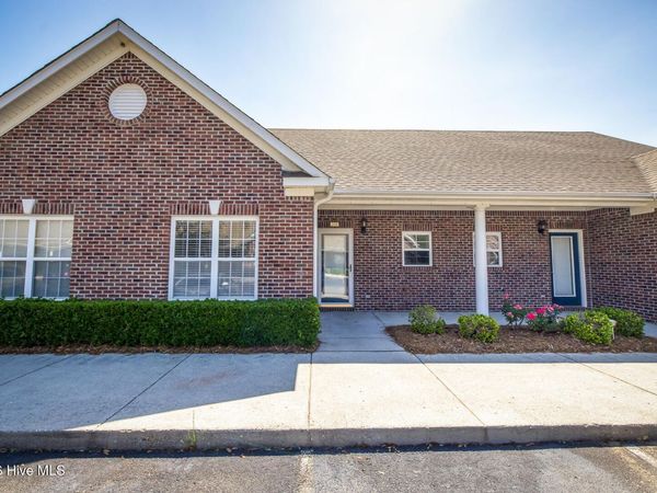 218 Eucalyptus Lane, Wilmington, NC 28412
