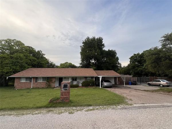 1065 Abbie Lane, Glen Rose, TX 76043