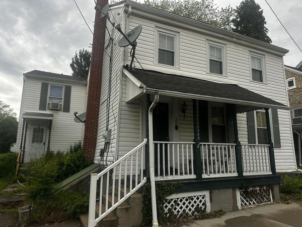 32 E High Street, Maytown, PA 17550