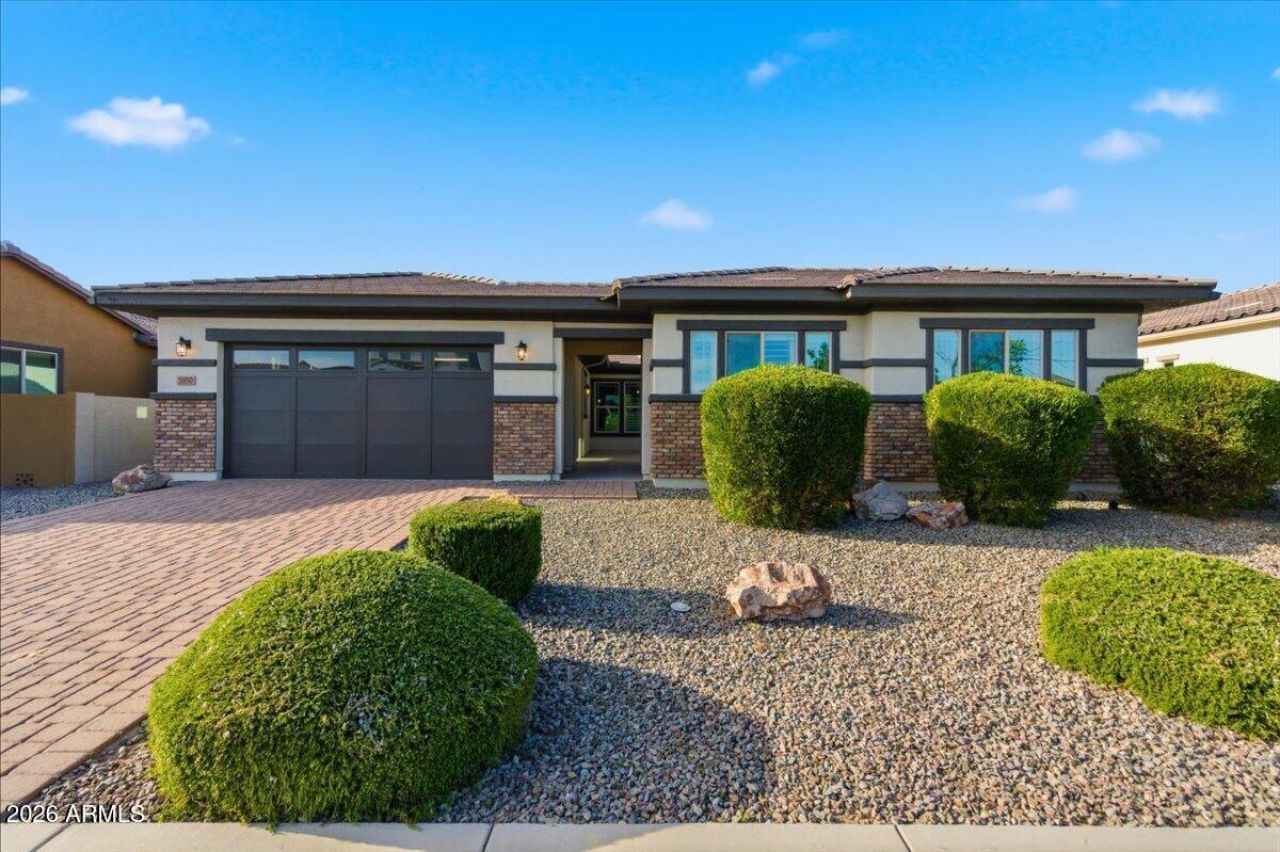 3850 E Carob Drive, Gilbert, AZ 85298 Main Photo
