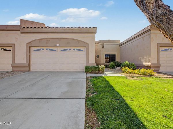 19420 N 83RD Drive, Peoria, AZ 85382
