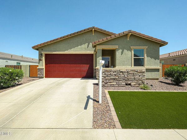 4164 E BLAZER Road, San Tan Valley, AZ 85140
