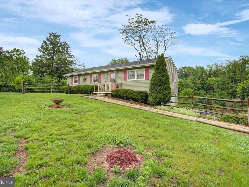 11540 Burkett Lane, Greencastle, PA 17225 Main Photo