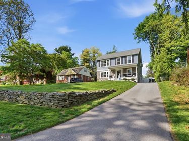 732 OAK WAY , HAVERTOWN, PA 19083