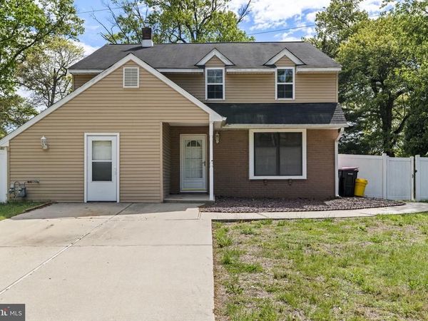 6 MARY ELLEN LANE, SICKLERVILLE, NJ 08081