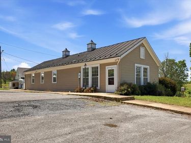 38 CHERRY GROVE ROAD, MIDDLEBROOK, VA 24459