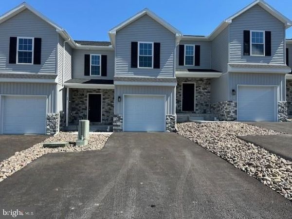 24 SAND ST , CLEONA, PA 17042