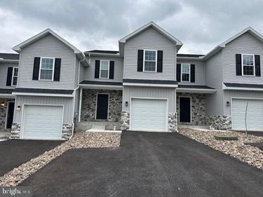 26 SAND ST, CLEONA, PA 17042
