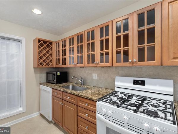10110 OAKTON TERRACE ROAD, Unit 10110, OAKTON, VA 22124