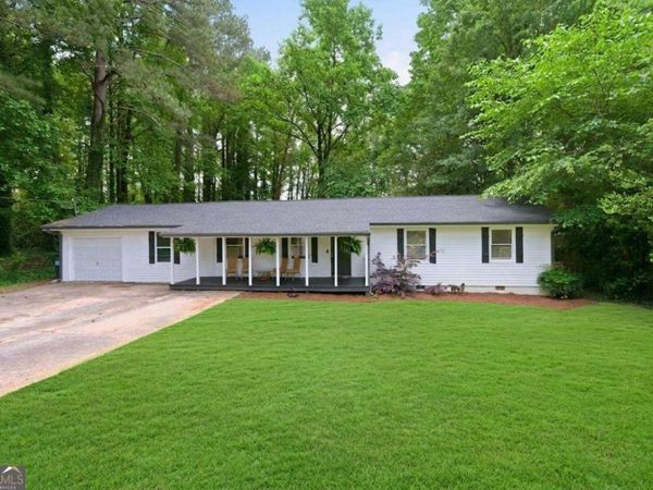 53 Mona Place, Dallas, GA 30132