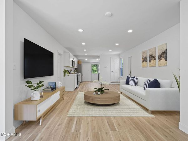 310 East Road, Belford, NJ 07718