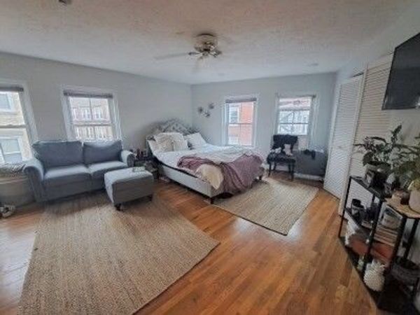 21 Moon Street, Unit 11, Boston, MA 02113