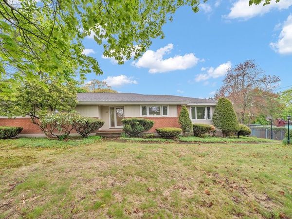 35 Peters St, Unit 1, North Andover, MA 01845