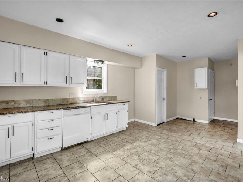 3333 Beechwood Avenue , Cleveland Heights, OH 44118 Photo 10