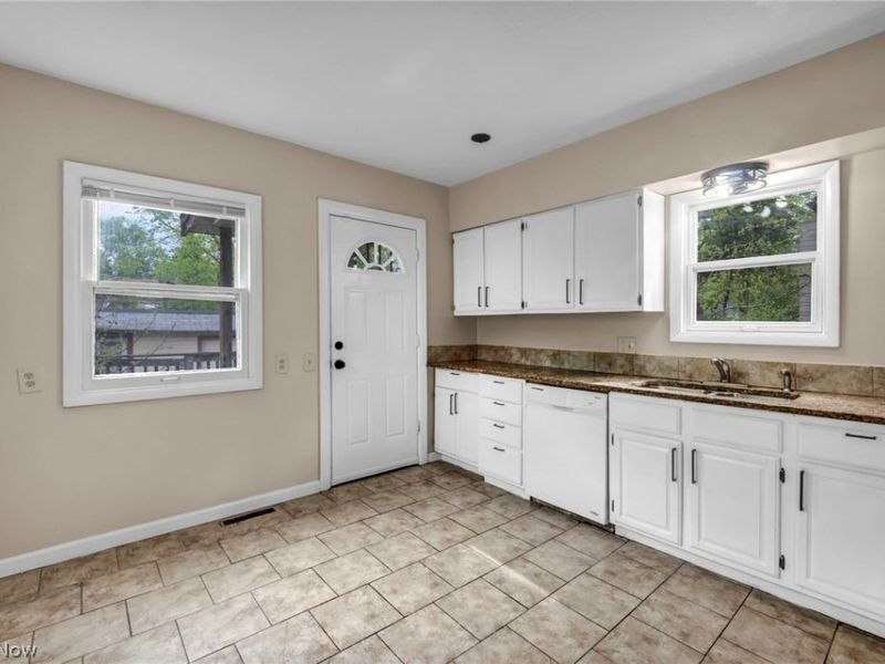 3333 Beechwood Avenue , Cleveland Heights, OH 44118 Photo 11