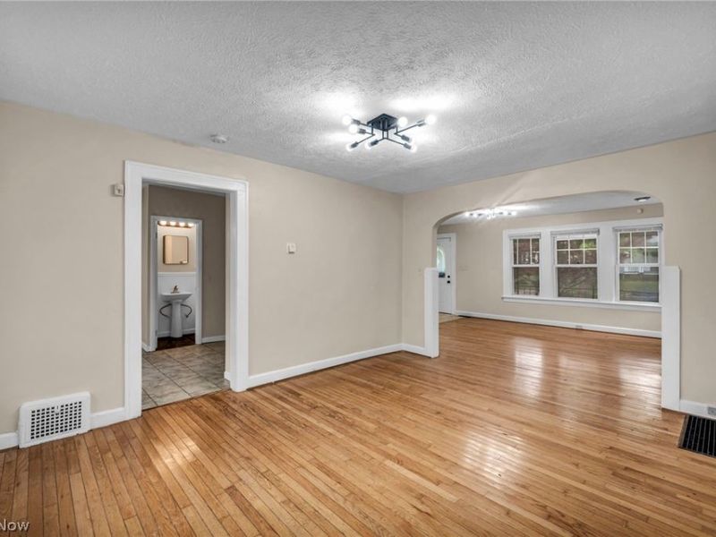 3333 Beechwood Avenue , Cleveland Heights, OH 44118 Photo 7