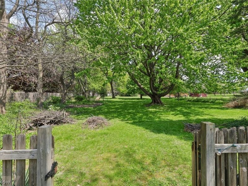469 Richmond Road , Richmond Heights, OH 44143 Photo 23