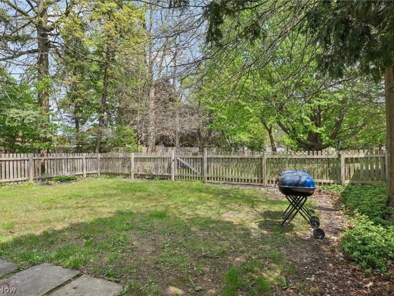 469 Richmond Road , Richmond Heights, OH 44143 Photo 24