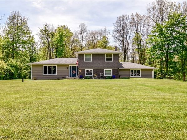 14552 Russell Lane , Novelty, OH 44072