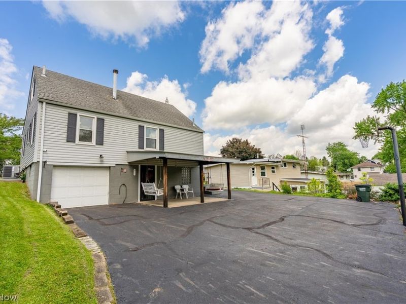 814 Lakeview Avenue NW, Canton, OH 44708 Photo 2