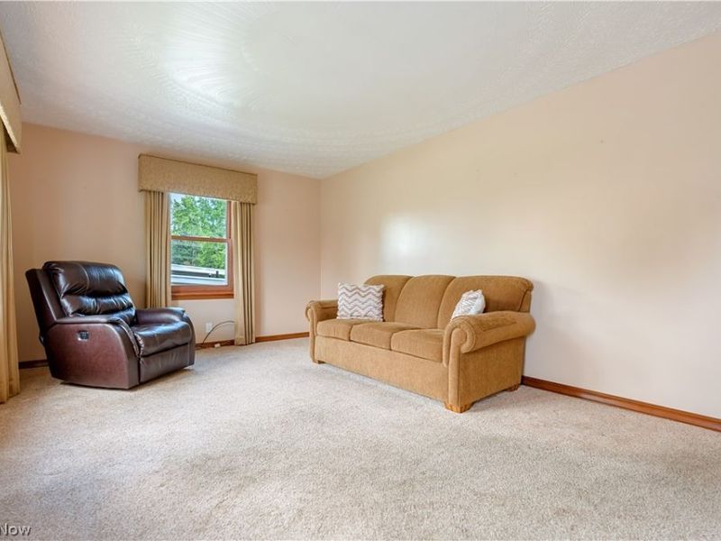 814 Lakeview Avenue NW, Canton, OH 44708 Photo 5