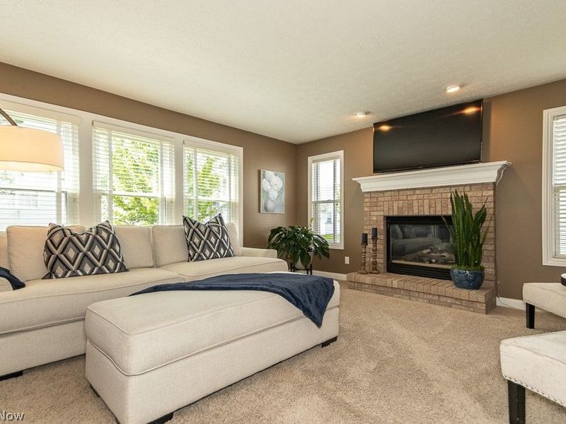 10266 Wildflower Way, Broadview Heights, OH 44147 Photo 4