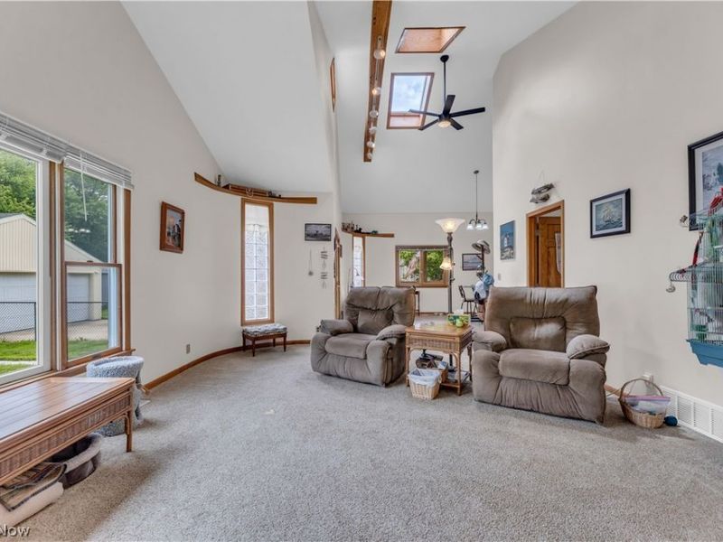 5295 Broadway, Lorain, OH 44052 Photo 14