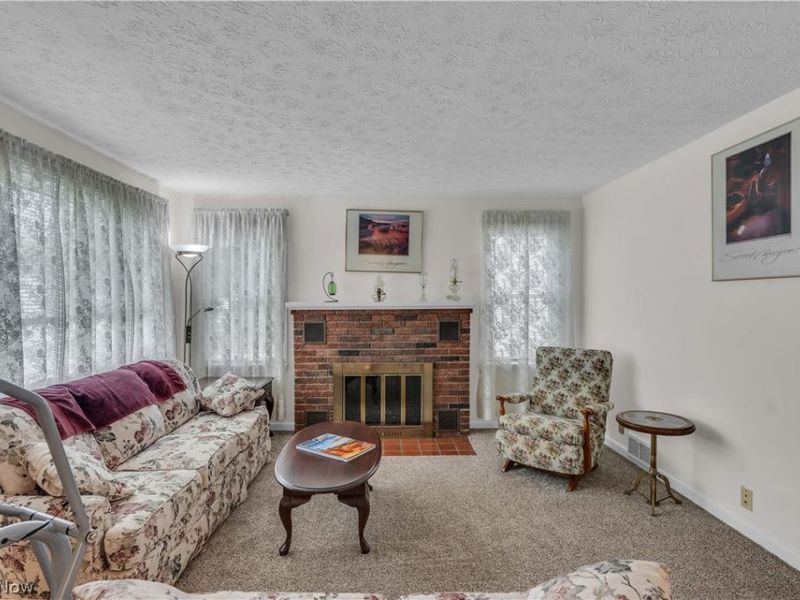 5295 Broadway, Lorain, OH 44052 Photo 3