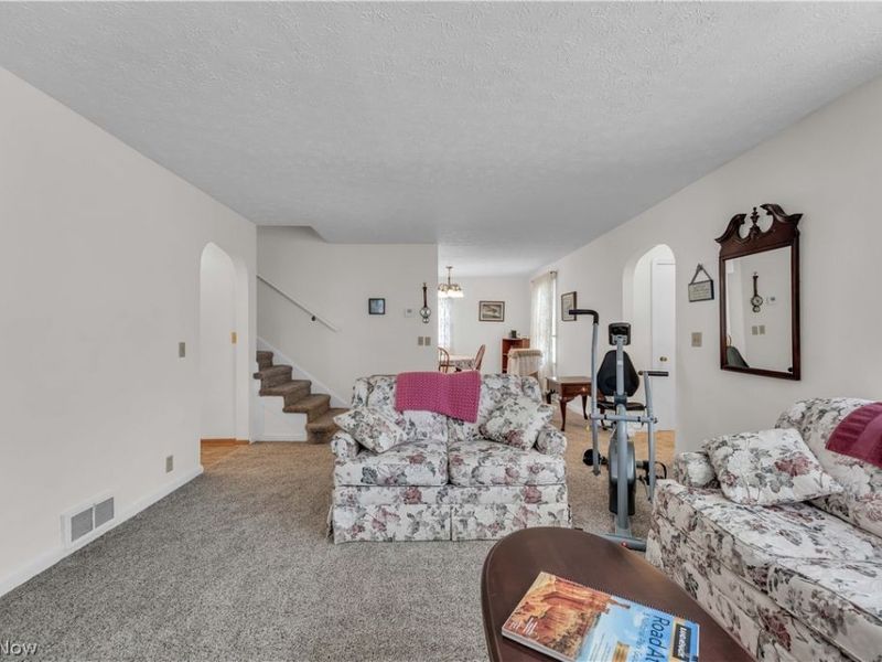 5295 Broadway, Lorain, OH 44052 Photo 4