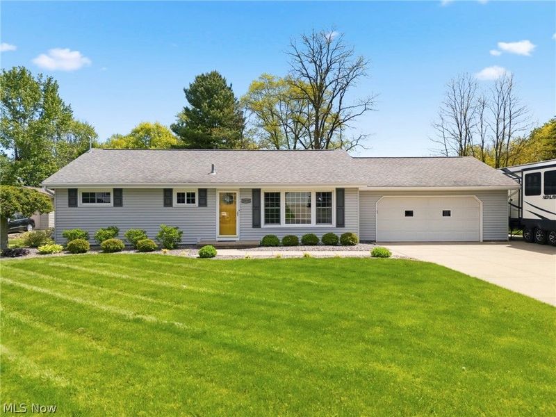 10930 Heltman Avenue NE, Alliance, OH 44601 Photo 1