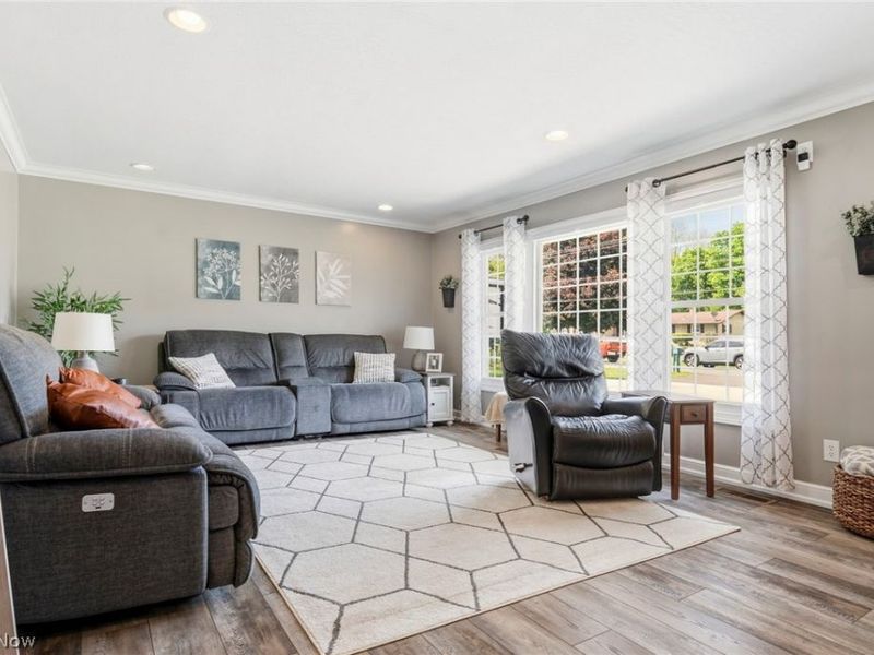10930 Heltman Avenue NE, Alliance, OH 44601 Photo 10
