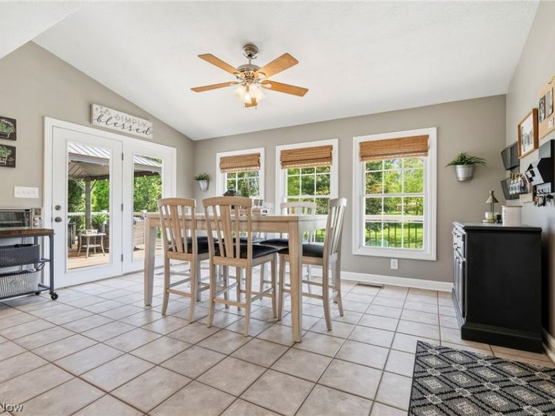 10930 Heltman Avenue NE, Alliance, OH 44601 Photo 15