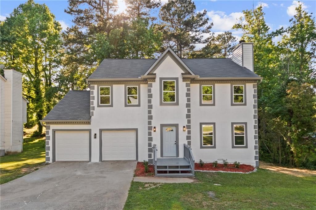 910 Forest Path, Stone Mountain, GA 30088 Main Photo