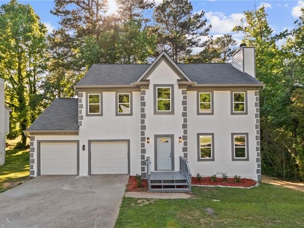 910 Forest Path, Stone Mountain, GA 30088