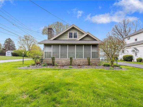 224 Lathrop Rd, Syracuse, NY 13219