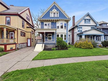 202 Summit Avenue, Unit 1, Buffalo, NY 14214