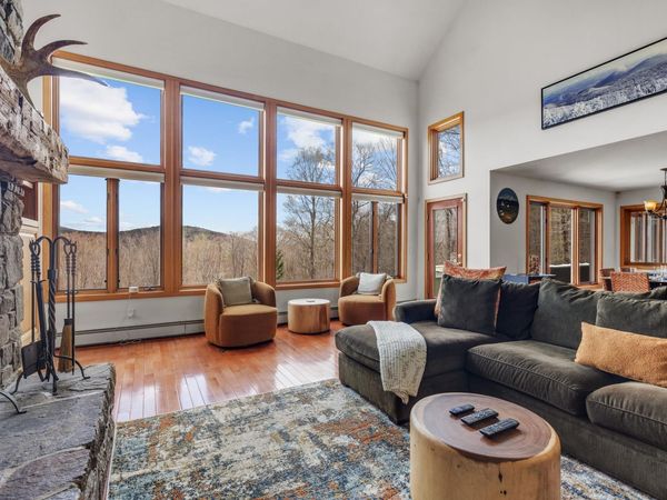 109 Mountainside Drive, Killington, VT 05751