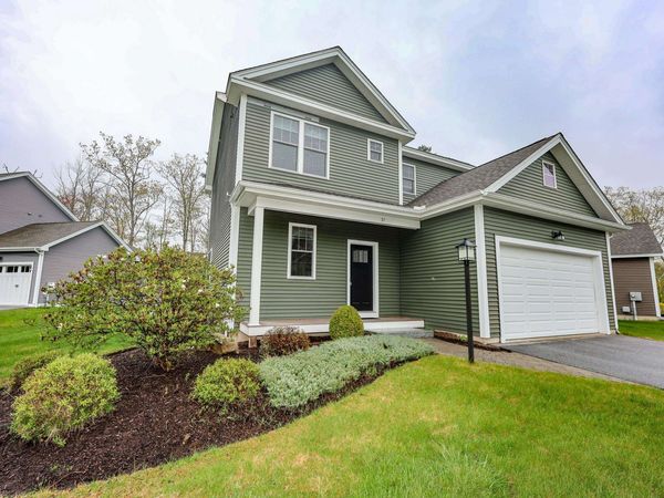 37 Redwood Way, Manchester, NH 03102