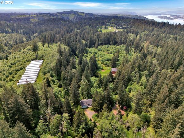 45900 E HAINES RD, Corbett, OR 97019