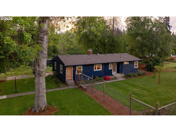 827 SW GILSON ST, McMinnville, OR 97128