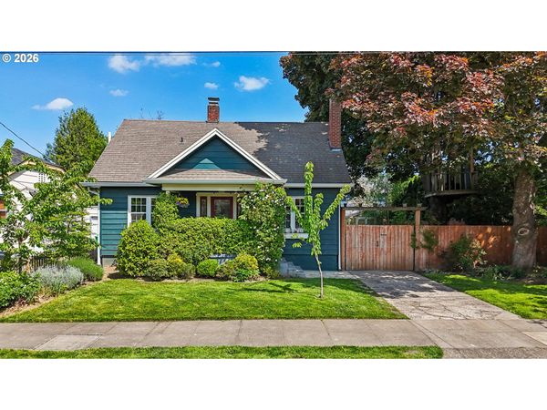 5930 SE 18TH AVE, Portland, OR 97202