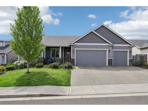 772 E ROOSEVELT ST, Carlton, OR 97111