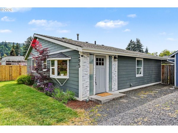 295 10TH ST, Lyons, OR 97358