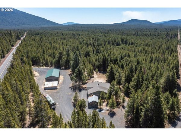 18142 HIGHWAY 58, Crescent Lake, OR 97733