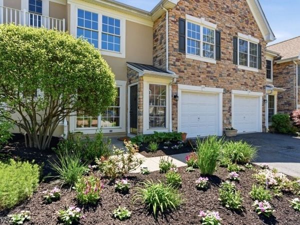 69 Magnolia Way, North Haledon, NJ 07508