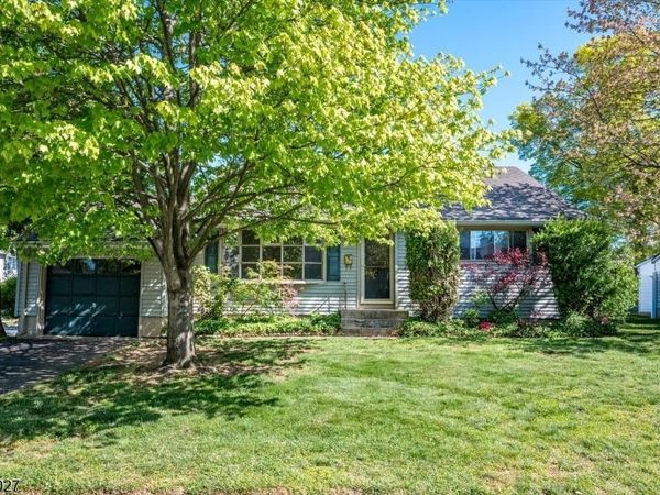 26 Farrell Ave, Woodbridge, NJ 07067