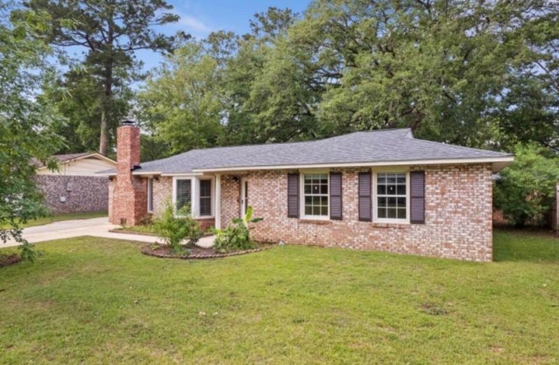 7708 Jadewood Drive Photo 1