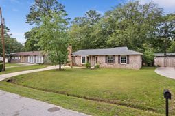 7708 Jadewood Drive photo 4