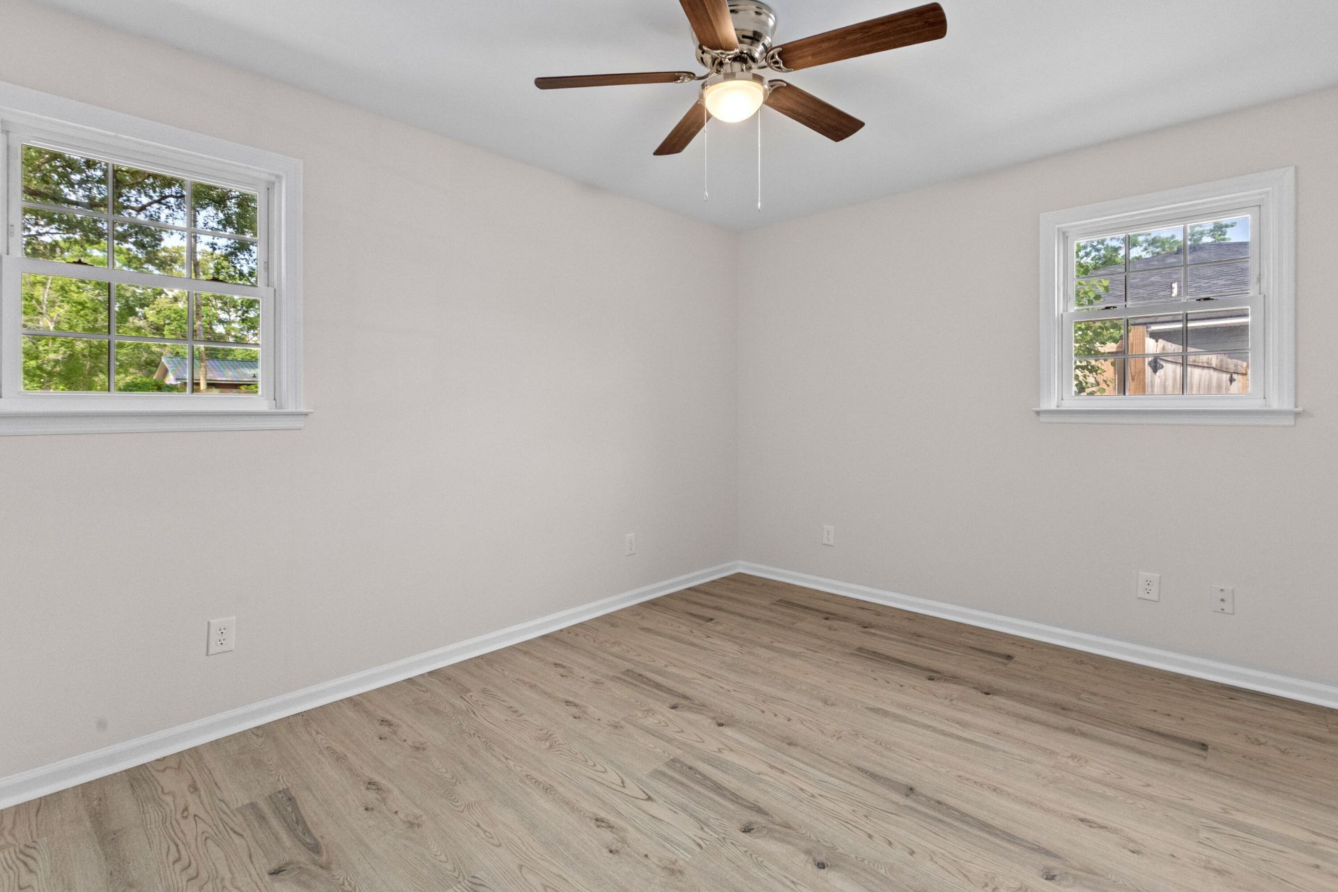 7708 Jadewood Drive Photo 23