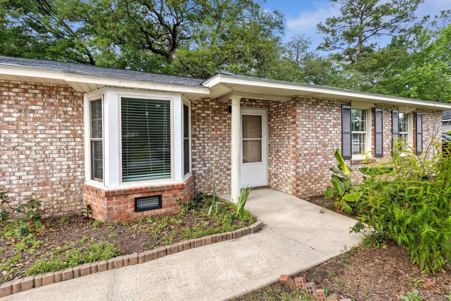 7708 Jadewood Drive Photo 5